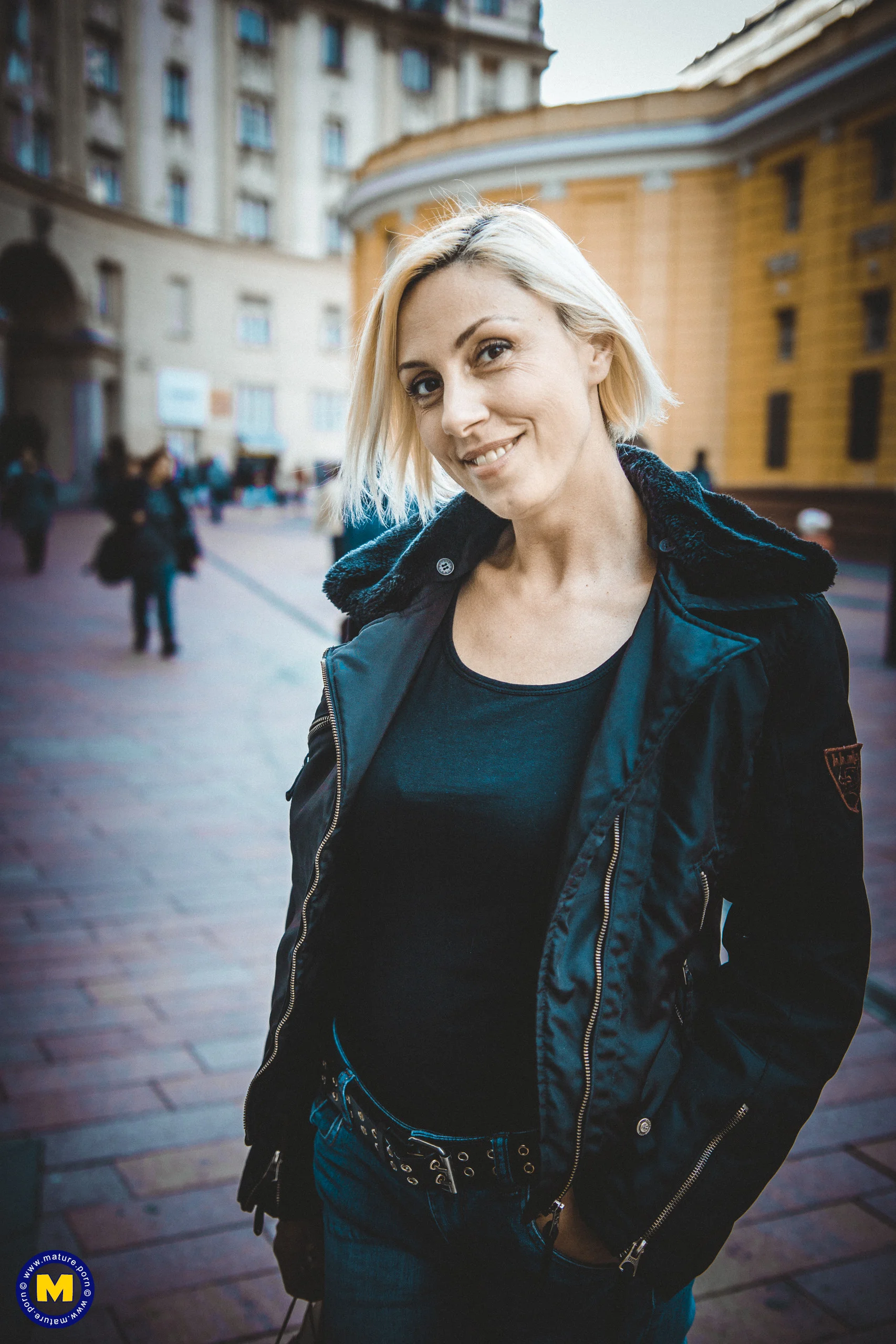 Mature picture gallery