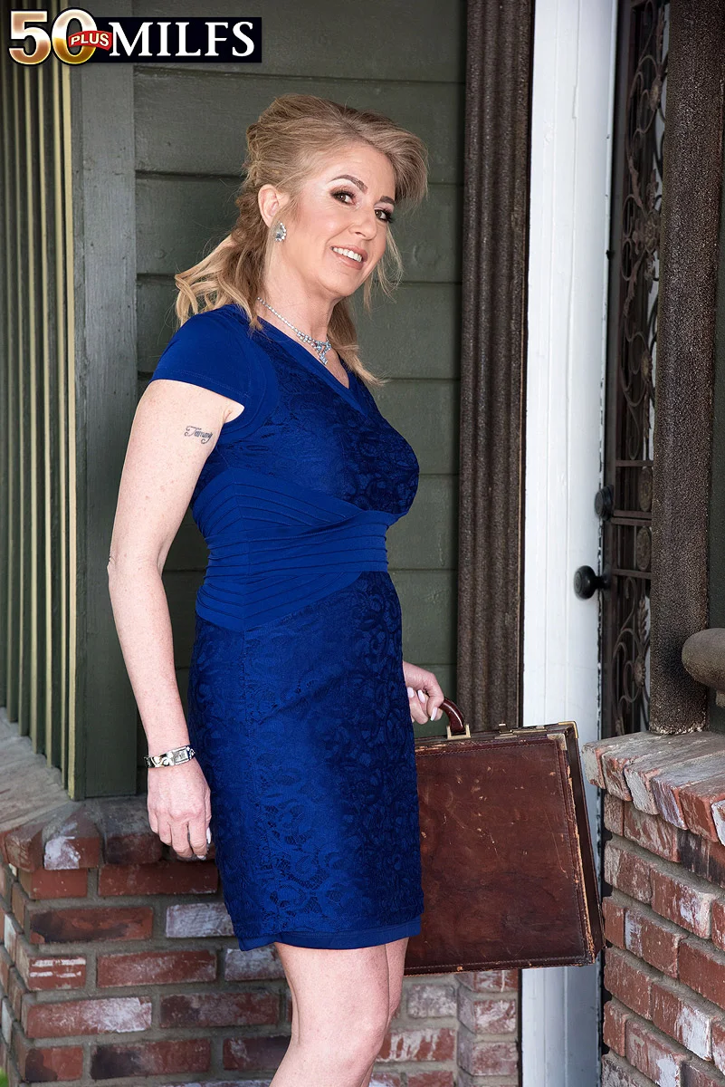 Mature picture gallery